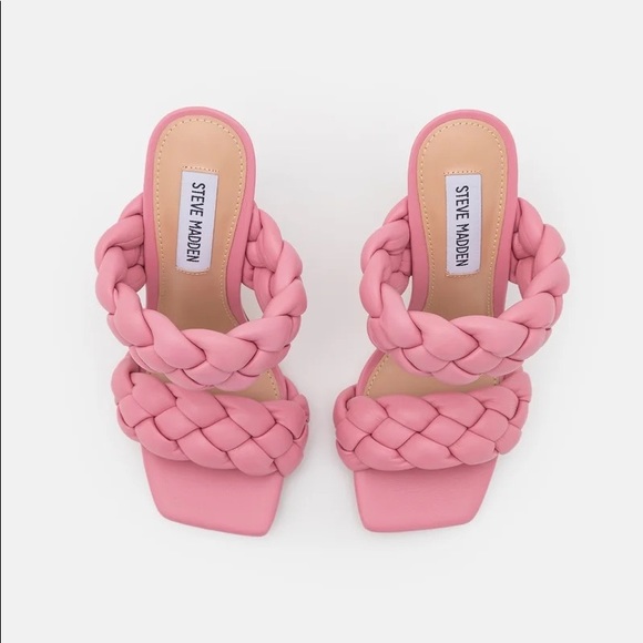 Steve Madden Shoes - NEW STEVE MADDEN
Steve Madden Kenley Sandal In Pink